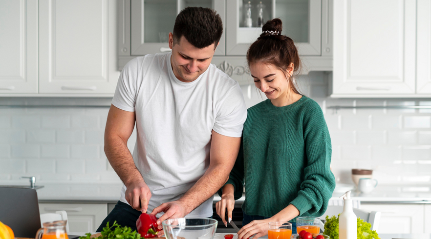 10 Ways Eating Healthy Enhances Your Relationship